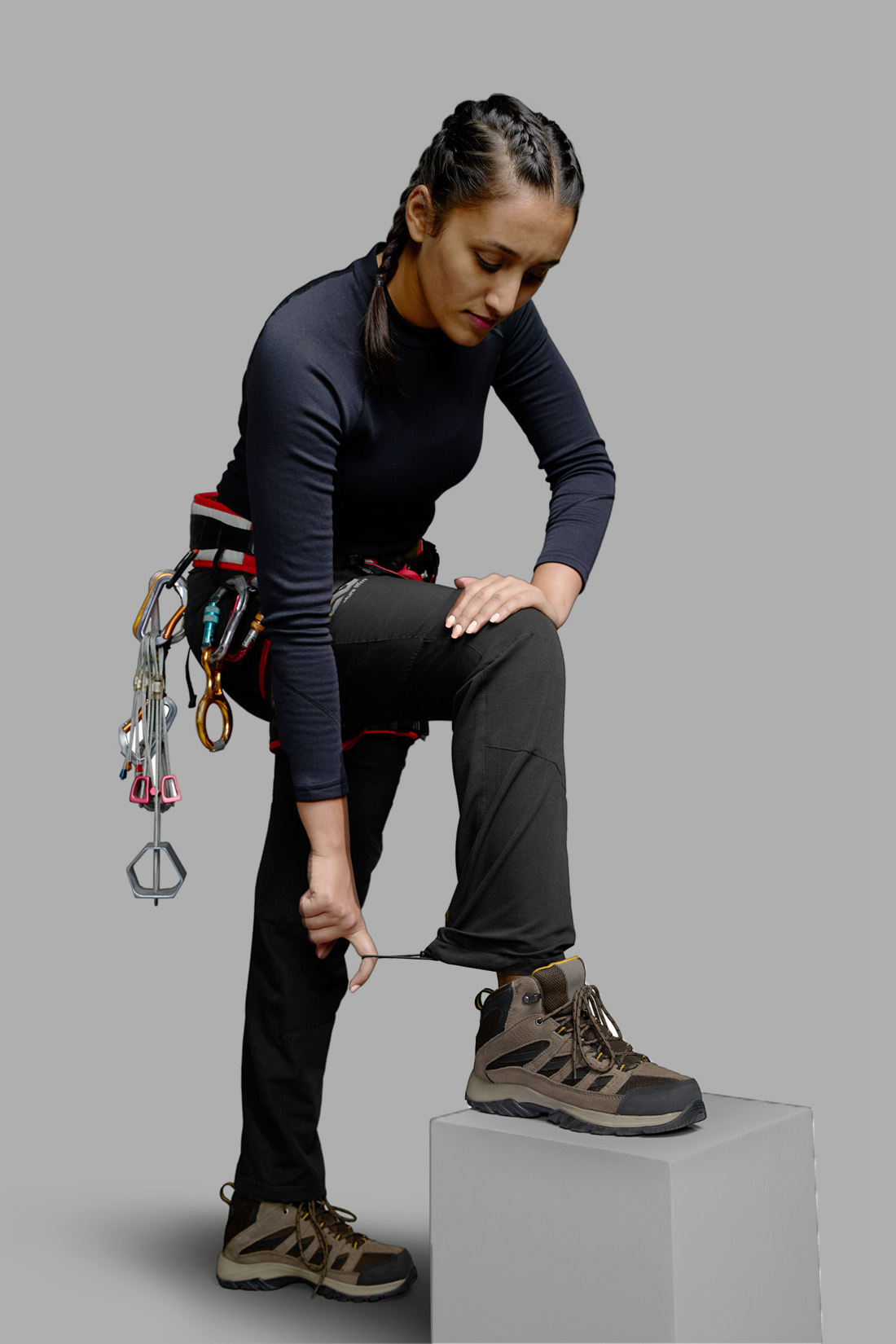 dzongri-outdoor-trousers-women-black (9)