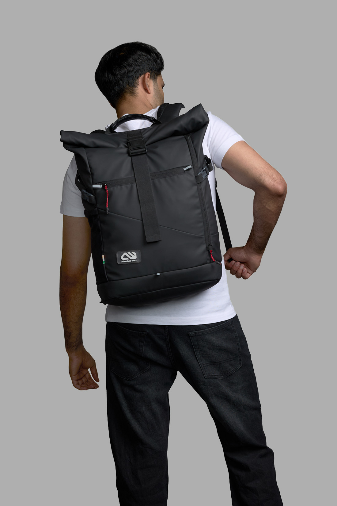 massif-rolltop-backpack-black (2)