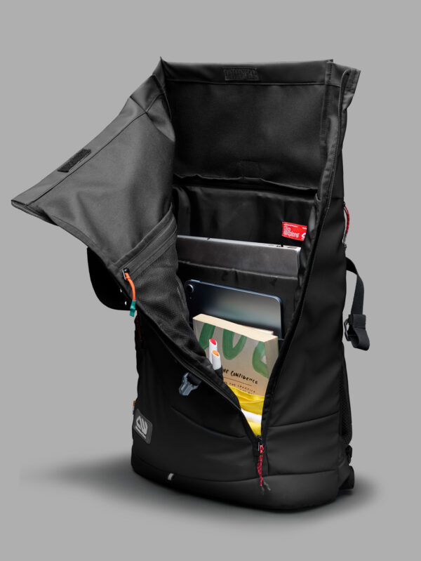 massif-rolltop-backpack-black (5)