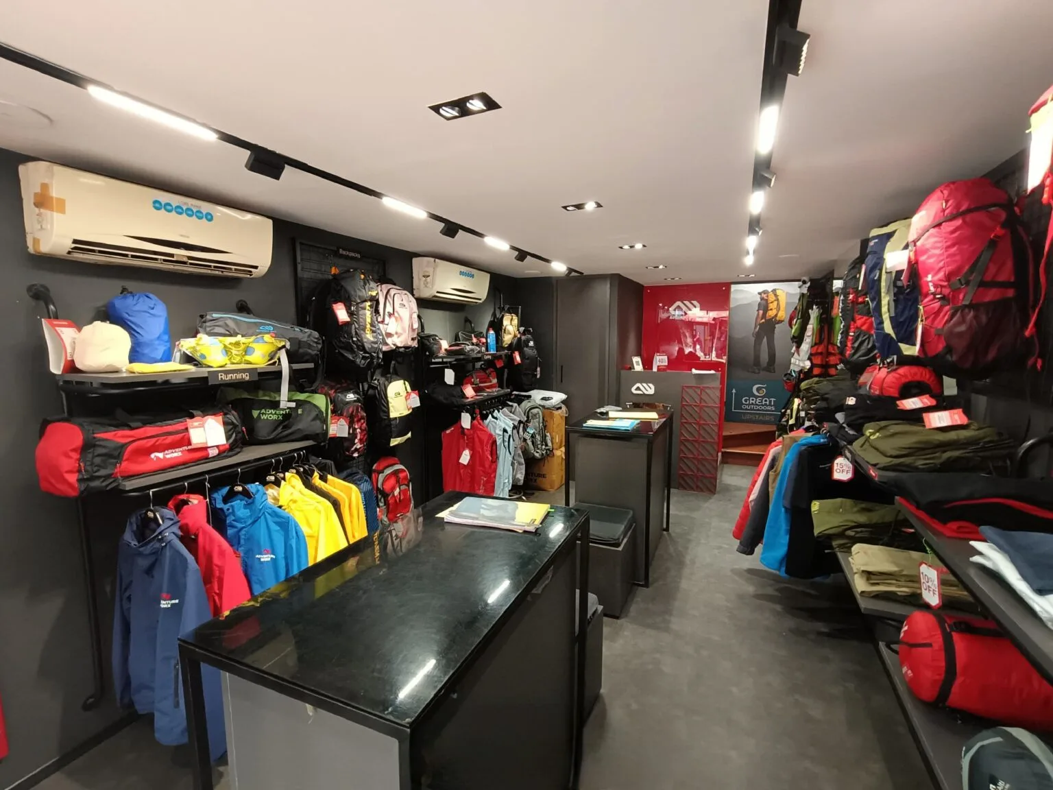 Adventure Worx Retail Interior Store Layout